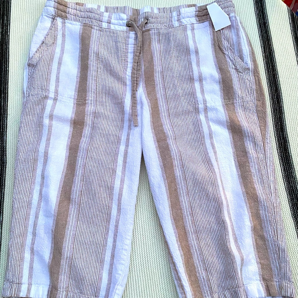 D & co denim and company crop pants 55% linen size US L
